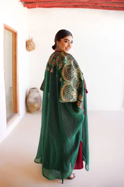 Green bisht with embroidery IB277